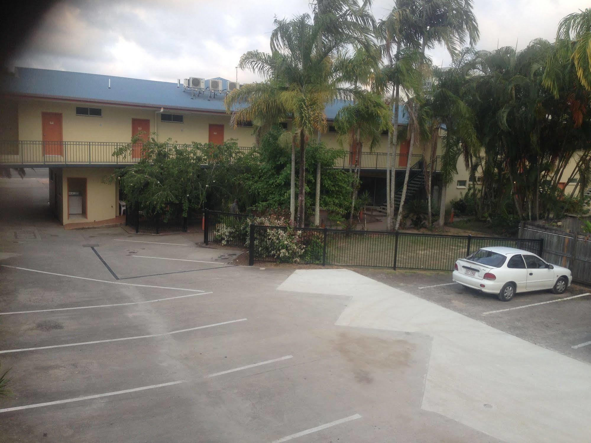 Tropical Queenslander Cairns Exteriör bild